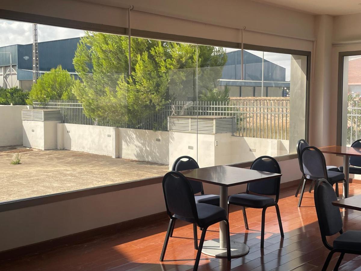 Cityexpress Hotel San Fernando - Carcaixent Luaran gambar